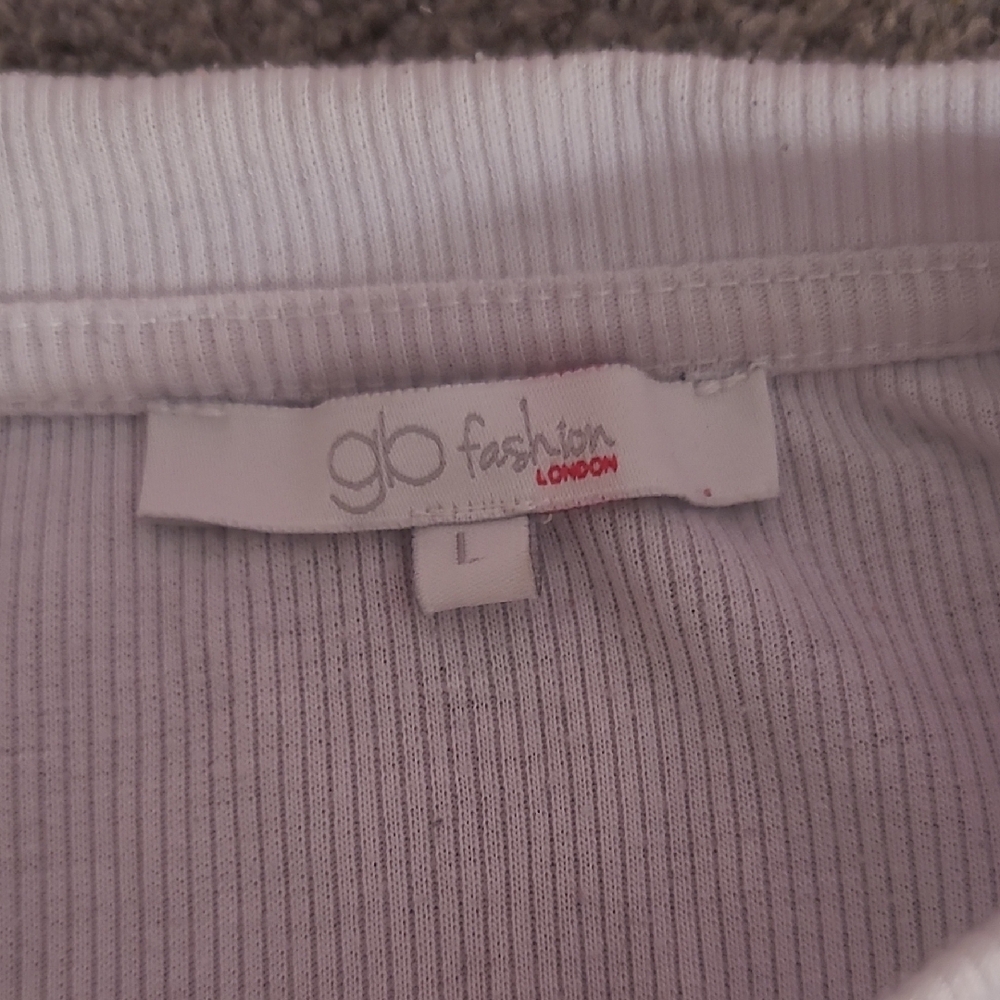 White Ruched Side T-Shirt - Picture 2 of 3